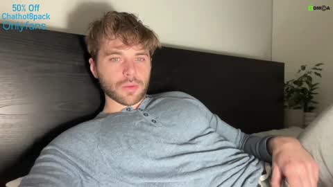 Edward aka Wolf online show from December 19, 2024, 9:28 pm