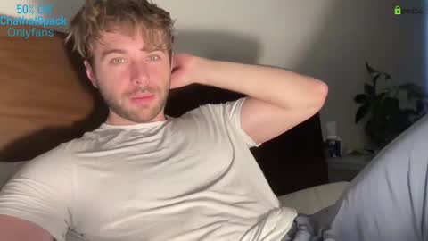 Edward aka Wolf online show from February 4, 2026, 8:25 pm