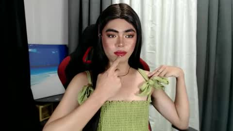 Rylle online show from September 9, 2025, 8:36 am