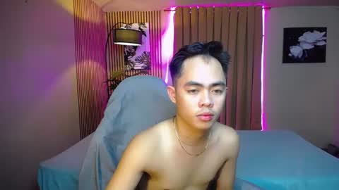 Rylle online show from September 29, 2025, 6:51 am