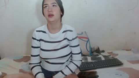 hot_and_complacent_latin online show from November 9, 2025, 1:42 pm