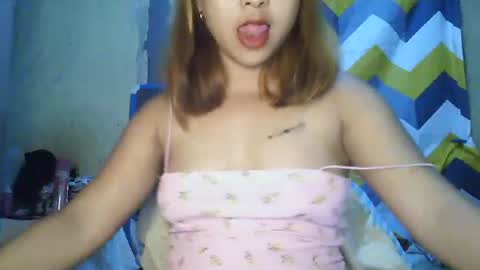 hot_asian69x online show from November 12, 2025, 2:28 pm