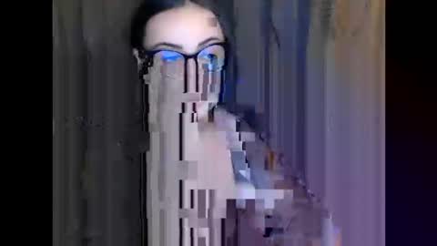 v     online show from February 15, 2025, 10:10 pm