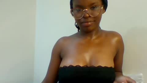 Snapshot of hot_cammy08 chatting on June 21, 2026, 8:11 pm sweet cammy online show from June 21, 2026, 8:11 pm