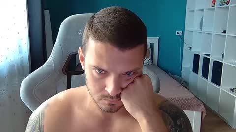 hot_cap_77 online show from September 10, 2025, 1:55 pm