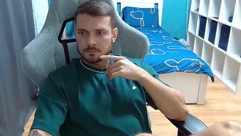 hot_cap_77 online show from October 14, 2025, 6:42 pm