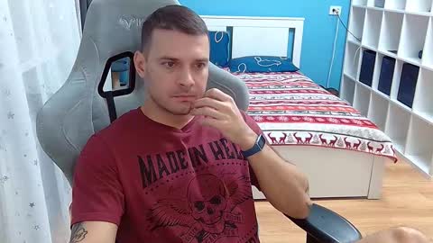 hot_cap_77 online show from December 18, 2025, 5:41 pm