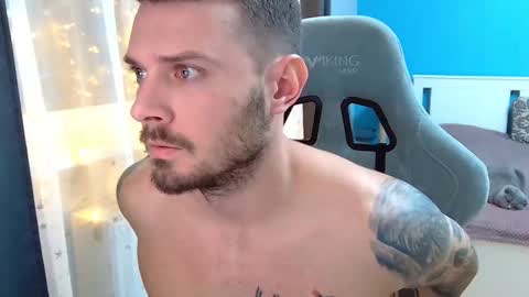 hot_cap_77 online show from February 1, 2026, 7:01 pm