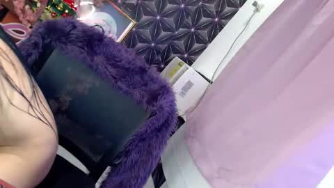 hot_chelly online show from November 21, 2025, 11:25 pm