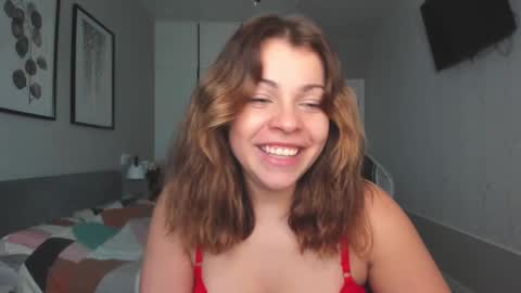 LiluCaroline online show from February 16, 2025, 1:38 pm