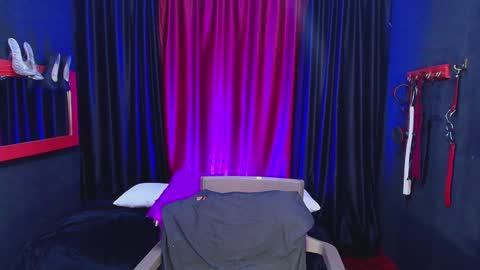 hot chocolate 4u online show from December 6, 2024, 3:55 pm