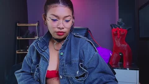 hot chocolate 4u online show from December 10, 2024, 11:51 pm