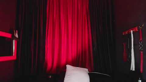 hot chocolate 4u online show from December 11, 2024, 6:42 pm