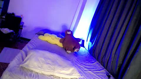 its me CLAUDIA online show from January 19, 2025, 4:54 am