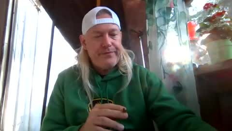 hot_cock_dancer online show from June 25, 2026, 1:37 pm