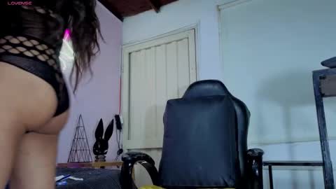 destinyk online show from December 17, 2025, 11:49 am