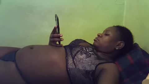 hot_girlly online show from November 17, 2025, 3:45 am