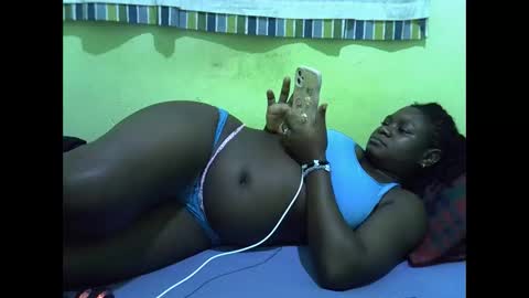 Snapshot of hot_girlly chatting on April 15, 2026, 6:37 pm hot_girlly online show from April 15, 2026, 6:37 pm
