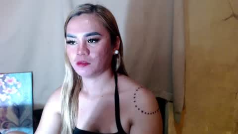Snapshot of hot_jessyxoxo chatting on July 28, 2026, 7:39 pm Jessy online show from July 28, 2026, 7:39 pm