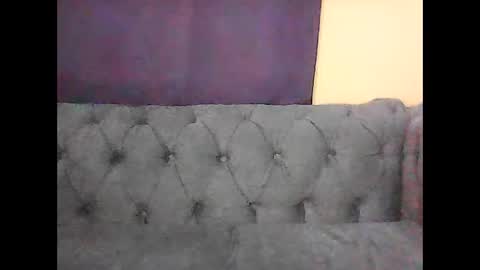 hot_latifah online show from April 12, 2026, 2:11 pm