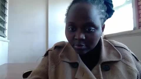 Linah online show from November 14, 2025, 9:52 am