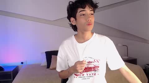 Alana online show from March 12, 2025, 12:53 am