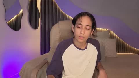 Alana online show from March 17, 2026, 9:40 pm