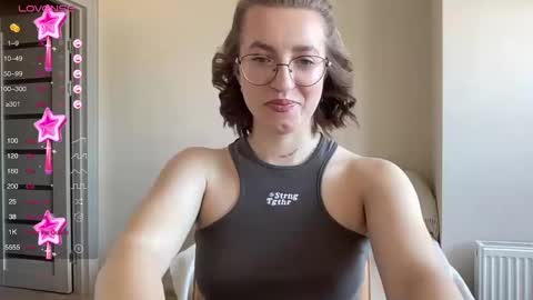 Lina online show from February 16, 2025, 8:43 am