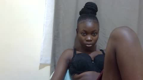hot_melanie1 online show from May 12, 2026, 7:16 am