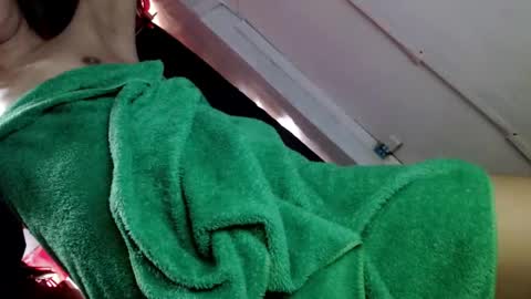 hot_moma69 online show from April 12, 2026, 2:16 am