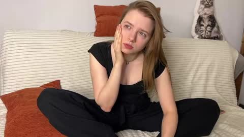 Snapshot of hot_n_coldd chatting on March 28, 2026, 8:19 pm Sara and Sam online show from March 28, 2026, 8:19 pm