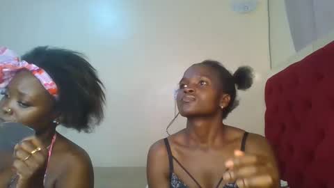 Snapshot of hot_petite1 chatting on June 11, 2026, 2:53 am Hot petite online show from June 11, 2026, 2:53 am