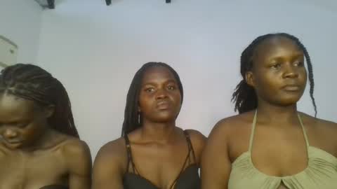 Snapshot of hot_petite12 chatting on June 29, 2026, 1:33 pm Petite online show from June 29, 2026, 1:33 pm