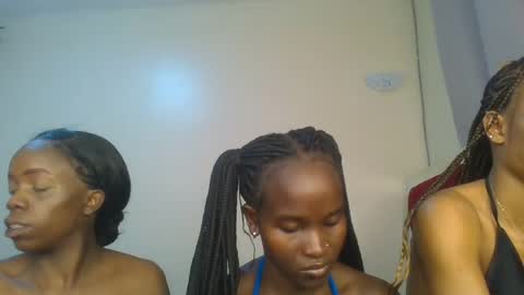 Snapshot of hot_petite12 chatting on July 7, 2026, 3:05 pm Petite online show from July 7, 2026, 3:05 pm