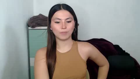 Snapshot of hot_precious_nikki chatting on May 7, 2026, 7:03 am Nikki online show from May 7, 2026, 7:03 am