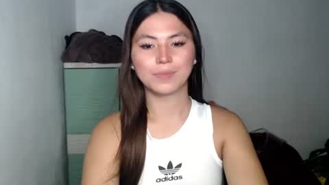 Snapshot of hot_precious_nikki chatting on May 8, 2026, 1:38 pm Nikki online show from May 8, 2026, 1:38 pm