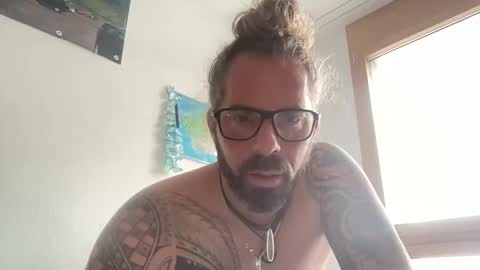 letmedoo2 online show from December 7, 2024, 9:28 am