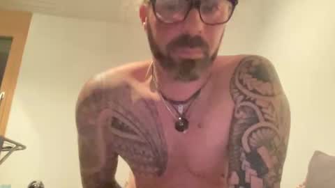 letmedoo2 online show from December 25, 2024, 7:02 pm