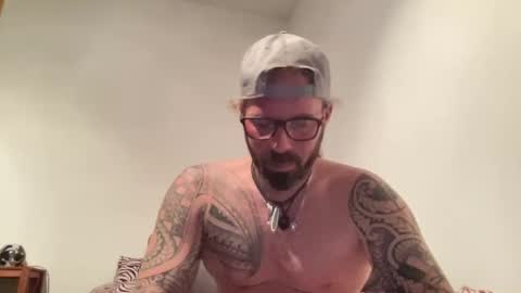 letmedoo2 online show from December 29, 2024, 6:49 pm