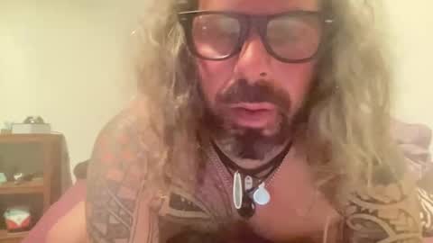 letmedoo2 online show from March 4, 2025, 6:39 pm