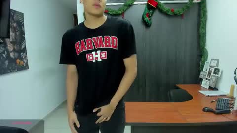 Snapshot of hot_sexmature chatting on January 12, 2026, 11:21 pm Vanesa Oliver and Andrew online show from January 12, 2026, 11:21 pm