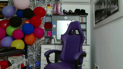 Snapshot of hot_sexy_bunny chatting on June 5, 2026, 1:39 pm hot sexy bunny online show from June 5, 2026, 1:39 pm