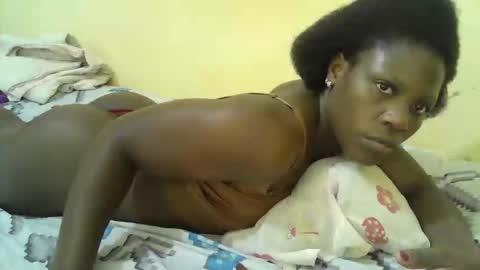 hot_shannia online show from April 16, 2026, 9:43 am