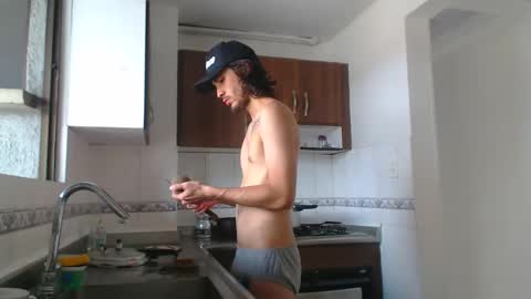 Hot Sharks   online show from February 28, 2025, 4:53 pm