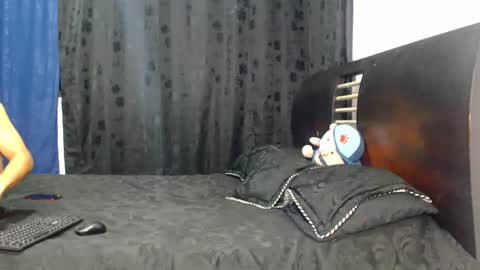Hot Sharks   online show from June 28, 2026, 9:59 am