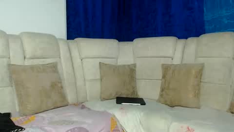 Hot Sharks   online show from July 22, 2026, 7:22 am