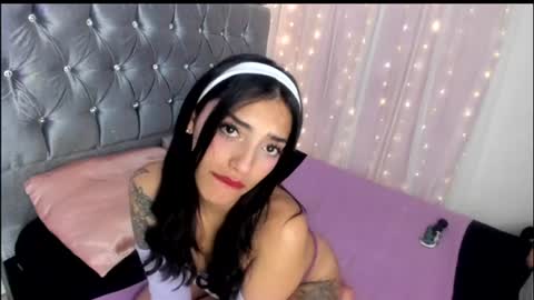 Snapshot of hot_weedlover chatting on July 5, 2026, 4:52 am KATE and JEFF online show from July 5, 2026, 4:52 am