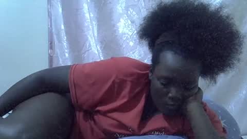 hot_zelinda online show from June 17, 2026, 12:02 am