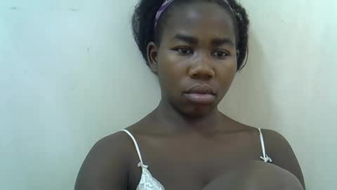 hotagrace online show from September 15, 2025, 7:41 am