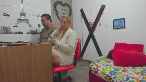 hotandfierylatinos online show from February 27, 2025, 10:04 am